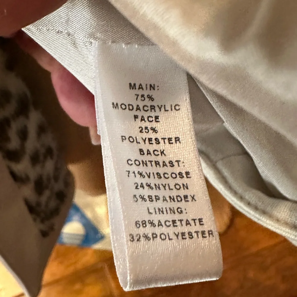 St. John Faux Fur Animal Print Coat - Picture 7 of 9